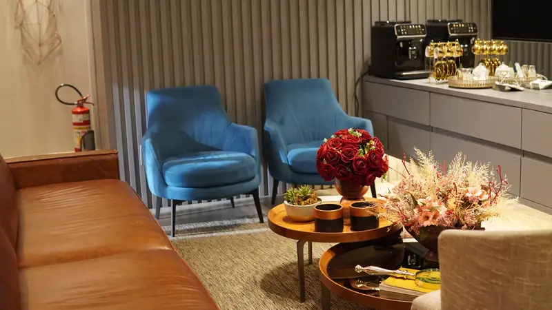 Waiting room, another angle